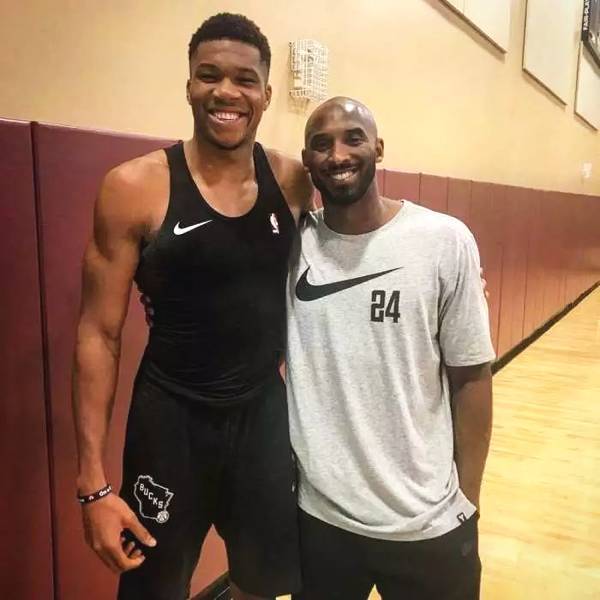 斯普利特：我们总是被对手扇几巴掌才清醒，然后又开始放松（斯普利特：总得挨对手几记耳光才醒，醒了又很快松懈）