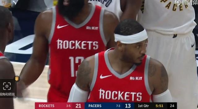 呼和浩特这幕太暖了 ！（呼和浩特的这一幕，暖心极了！）