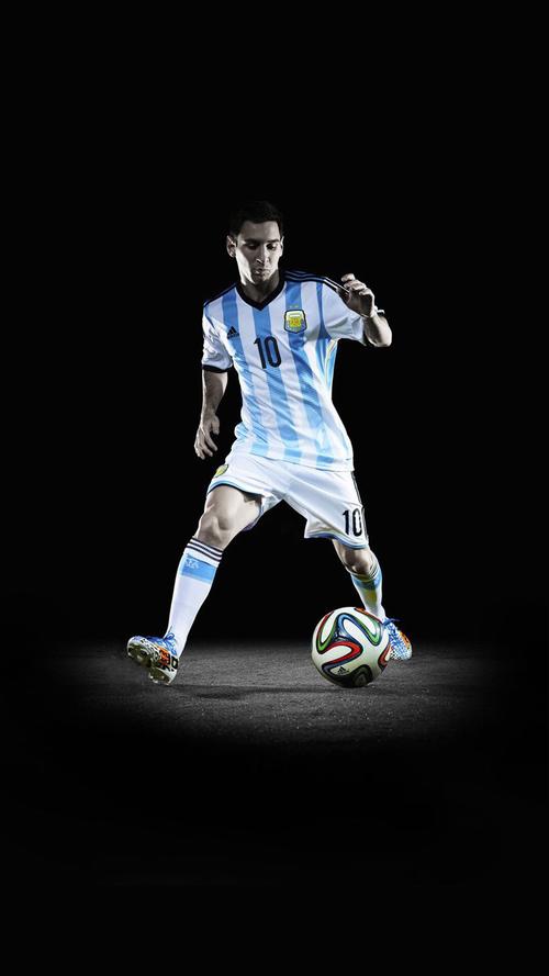 莱默尔：拜仁永远是个竞争激烈的鲨鱼池，必须拿出好的表现（莱默尔：拜仁竞争从未降温，必须以出色发挥立足）