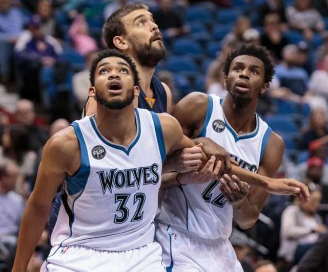 世界杯小组赛12支种子队确定：东道主美加墨+世界前9（世界杯小组赛12个种子席位敲定：美加墨东道主+世界前九）