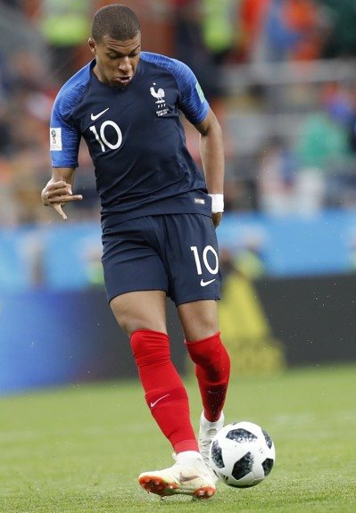 塞尔希-多明格斯：伊尼戈拥有领袖气质；目标是回到巴萨踢球（塞尔希·多明格斯：伊尼戈展现领袖风范，志在重返巴萨）