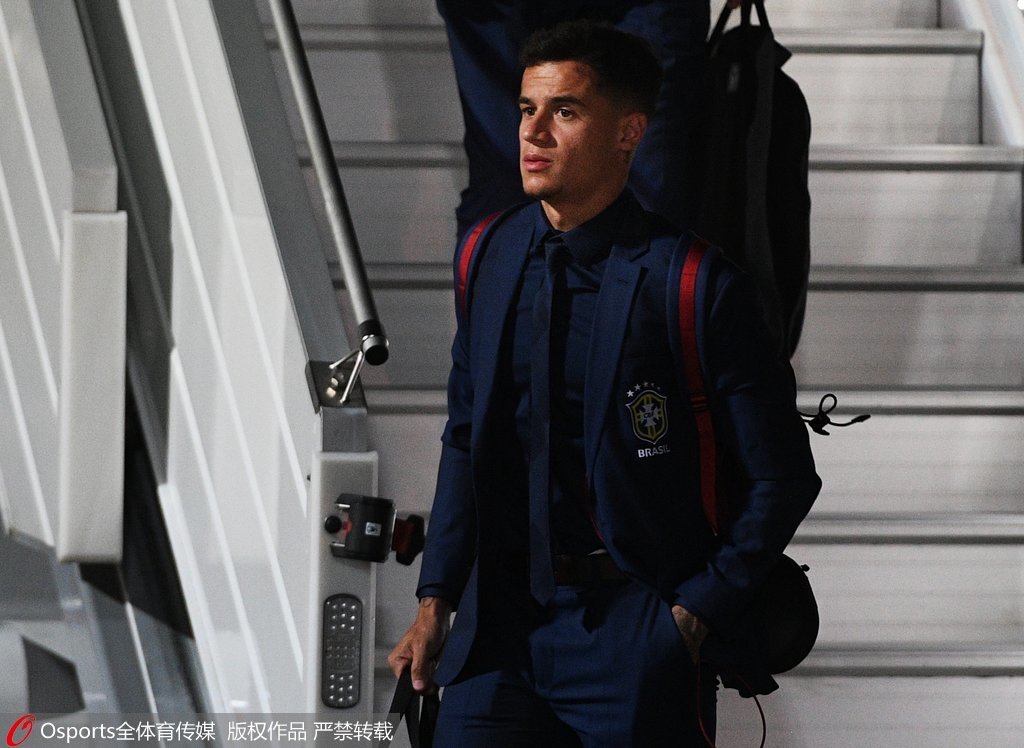 费迪南德：阿森纳不需要埃泽，当然他也可以提升板凳深度（费迪南德：阿森纳不必引进埃泽，但他可增强替补厚度）