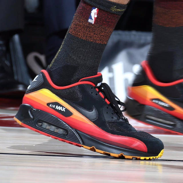 曼联欧联杯小组赛胜负形势分析（曼联欧联小组赛出线形势解析）