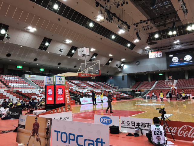 半场战报：奥地利U17 0-0日本U17，双方破门乏术（半场战况：奥地利U17与日本U17互交白卷，0-0僵持）